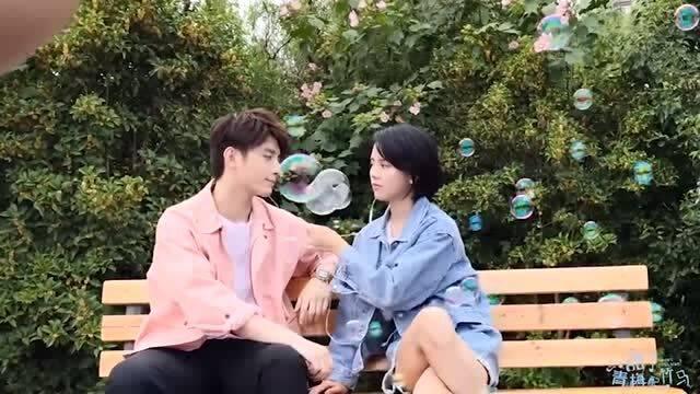 我说我放弃了，过一会她在朋友圈发了画上句号这句话，几个意思