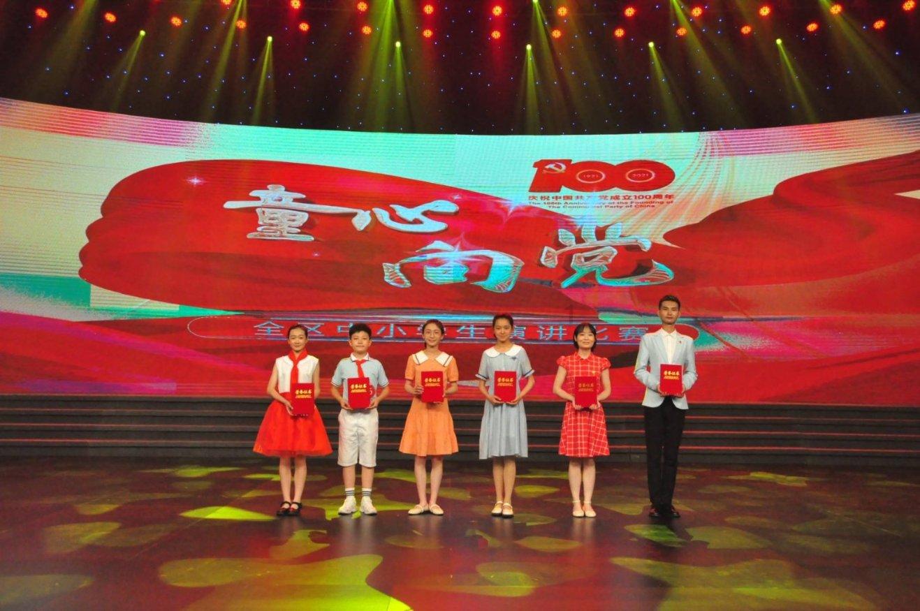 上港昔日刺头离队后境遇不佳!如今当打之年只能踢中甲,让人惋惜