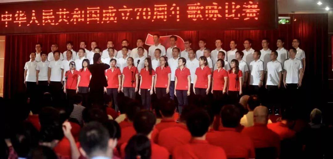 我妈给我这张脸就是防止我谈恋爱的，好吧，她成功了。根本就没有一个小伙子会眼瞎看上我，怎么办？
