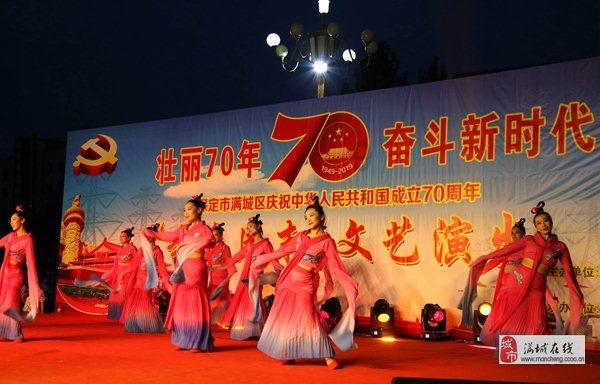 僵尸女友爱爬树