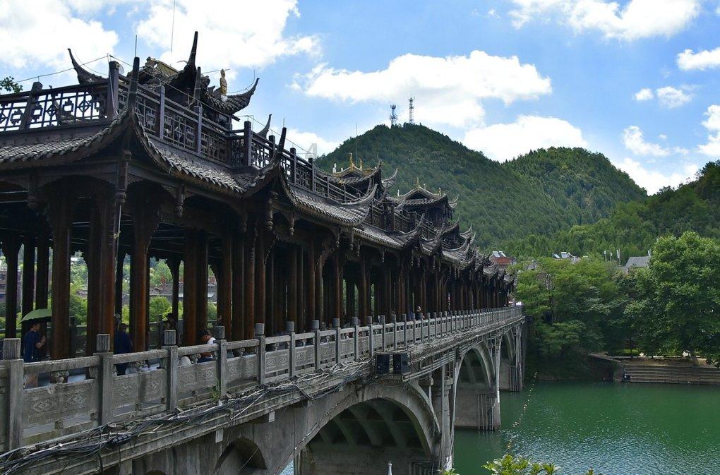 2024年首场断崖式降温,今年首场寒潮来袭,多地断崖式降温