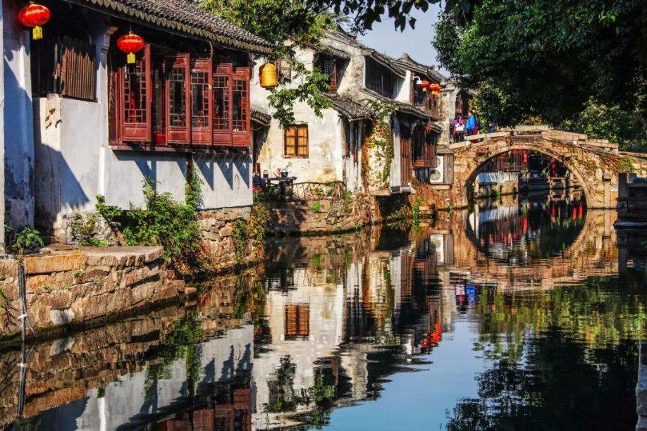 摇滚乐团的装扮